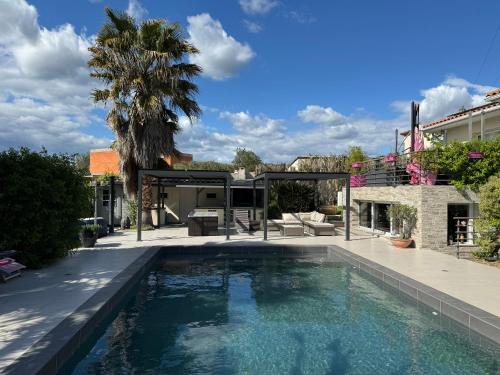 Chez Isa - avec piscine chauffée et jacuzzi
