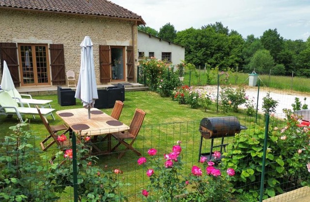 Chez Lucia a 15min de Perigueux à 6km autoroute A89