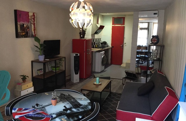 Chez Petrus, Small village house