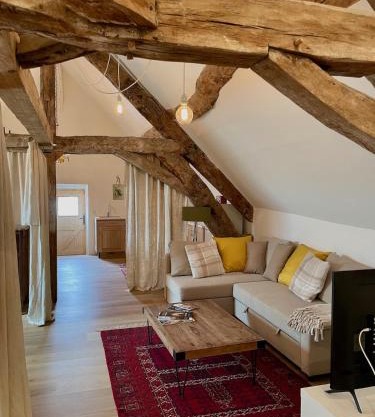 Chez TESS