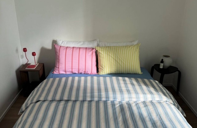 Chic 2-bedroom with WiFi and AC in trendy Seoul