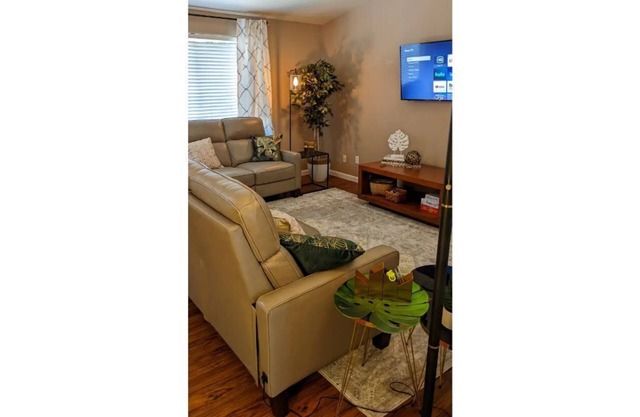 Chic 3/2 Private Firepit and Bunkroom Near Dwntn