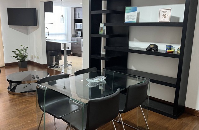 CHIC apartment with AC, Close to National Stadium
