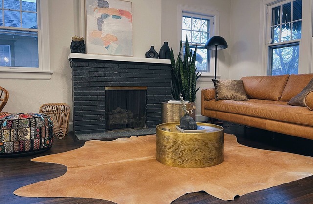 Chic Bungalow Located In The Heart Of Wichita