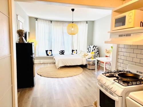 Chic & Cozy Studio Retreat