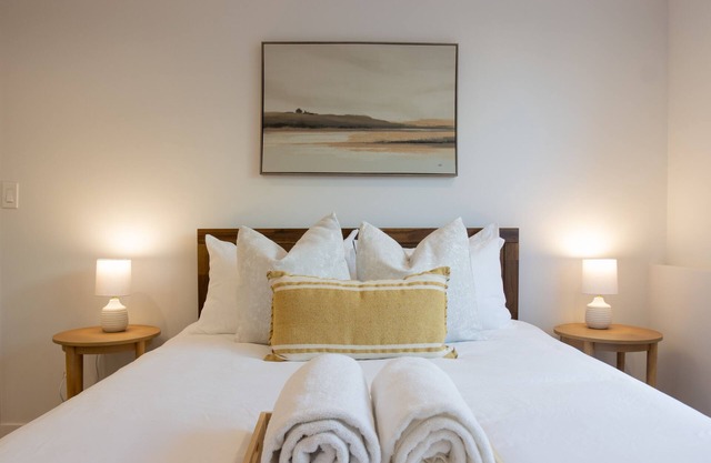 CHIC DESIGNS NEWLY REMODELED 4B/3BA