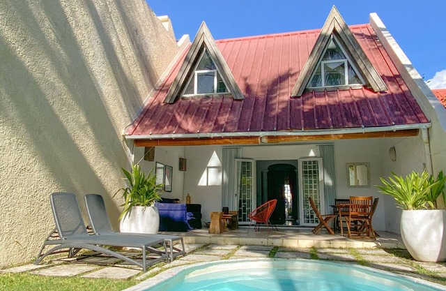 Chic Home with Private Pool, 1 min to Beach