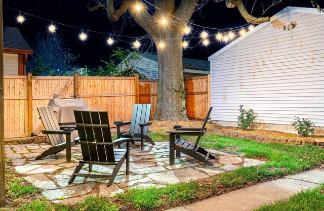 Chic Indianapolis Home w/Patio < 2 Mi to Downtown