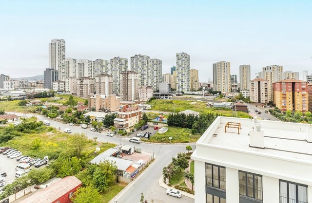 Chic, Modern and Spacious Flat in Umraniye