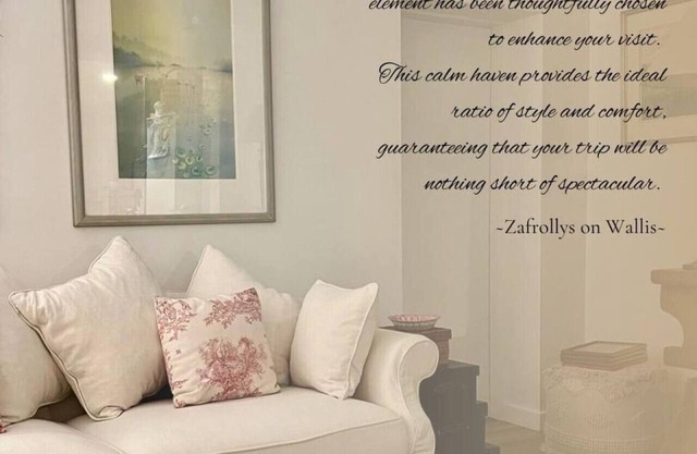 Chic Pied-à-Terre + Private Courtyard near Bondi