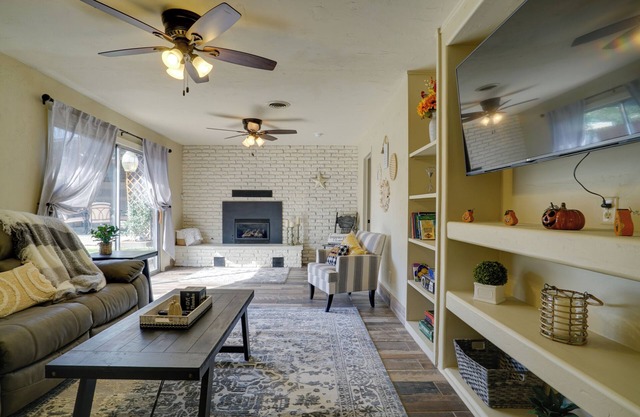 Chic Silver City Getaway w/Patio + Gas Grill