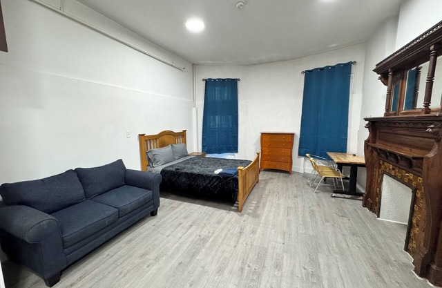 Chic Studio apartment in New York with WiFi, AC #2