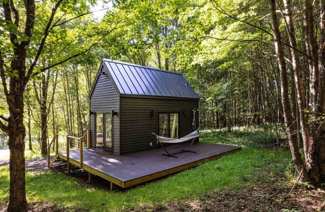Chic Tiny House Hideaway | Peaceful Country Retreat