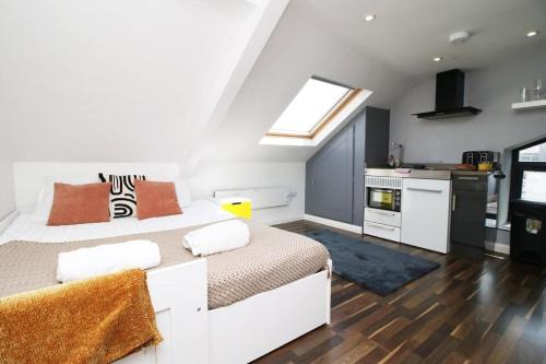 Chic & Trendy Studio