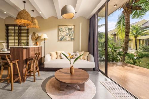 Chilling Hoi An APT BTW An Bang Beach and Ancient Town