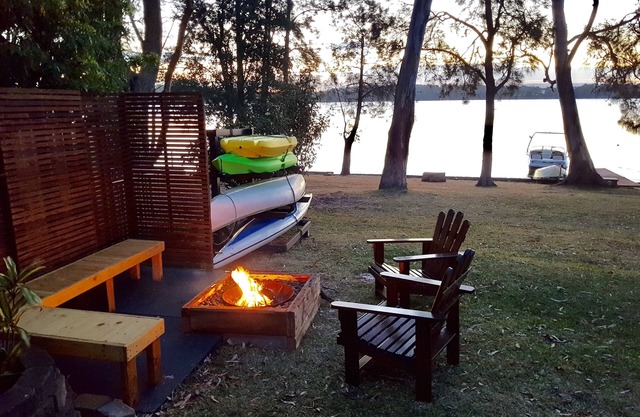 Chilling Lakeside on Lake Macquarie