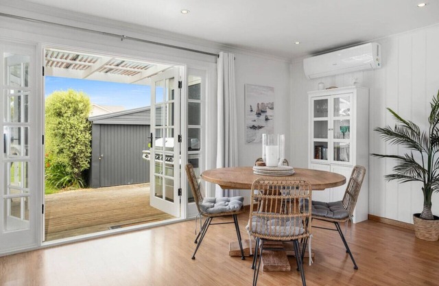 Chiton Beach Retreat