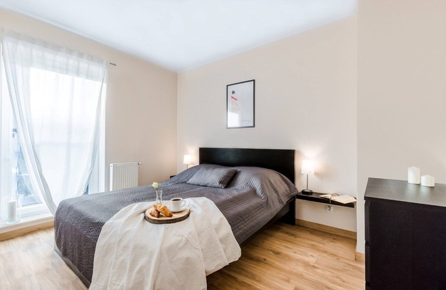 Chmielna Park Apartment