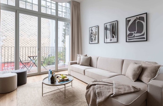 Churchill III - Two Bedroom Apartment, Sleeps 6