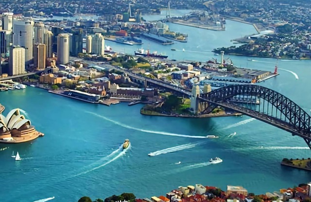City Stay with Stunning Views Free Parking
