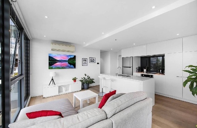 City Views, Melbourne Cup WinnernEntire rental unit in Kensington, Australia