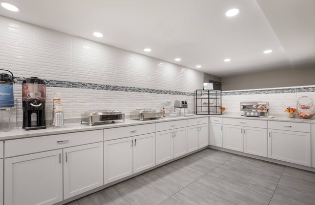 Clarion Hotel & Convention Center Joliet