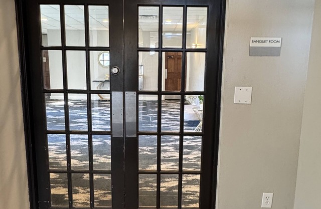 Clarion Inn & Suites Dothan South