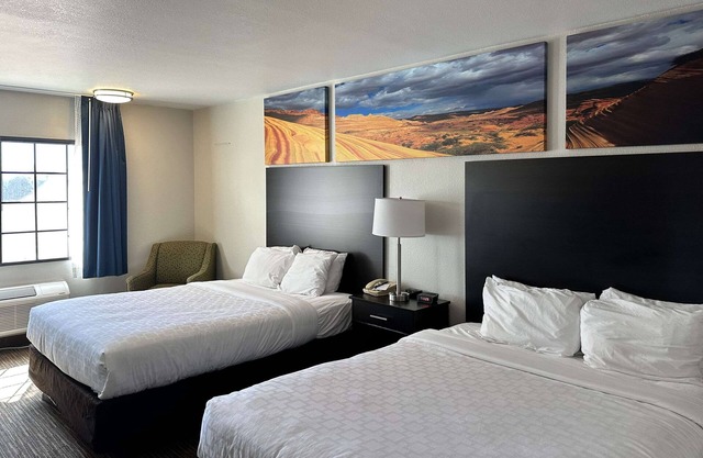 Clarion Pointe Winslow I-40