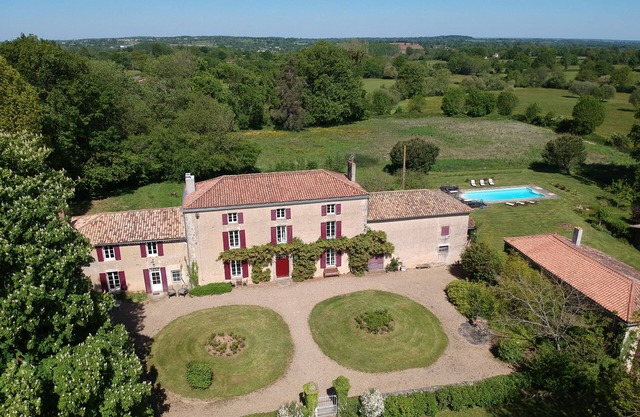 Classic and luxurious French manor house set in large grounds with swimming pool