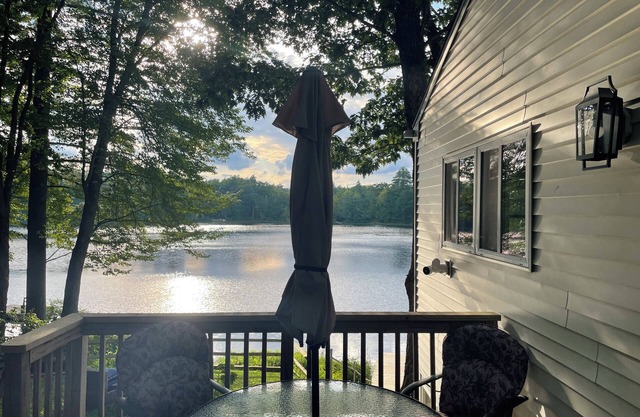 Classic NH Waterfront House - Swim/Boat/Kayak/Fish