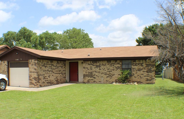 Clean and Comfortable - Near Fort Hood
