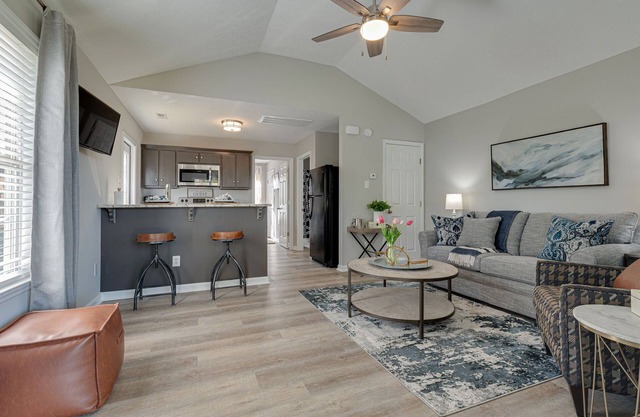 Clean and Private Updated Duplex Apartment
