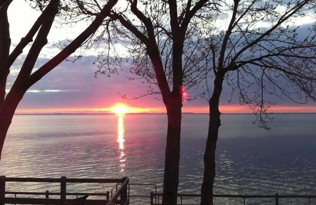 Clean & Cozy 1000 Islands Area Riverfront Home