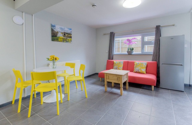 Cliff - Executive 2 Bed Apartment