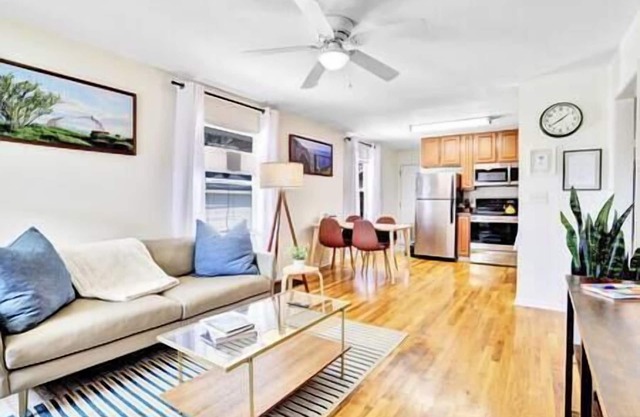 Clintonville Charmer, Dogs Welcome, Close to OSU