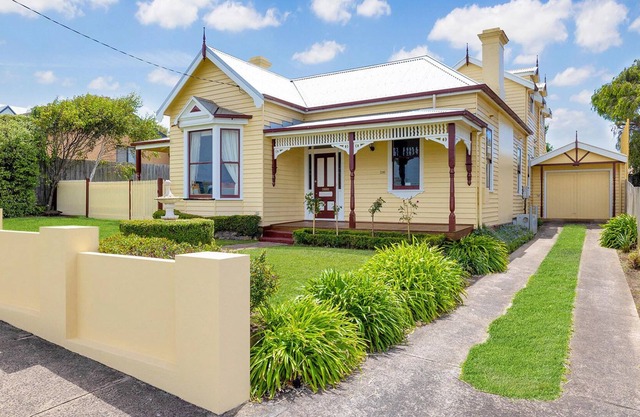 Close to beach, restaurants and town center.