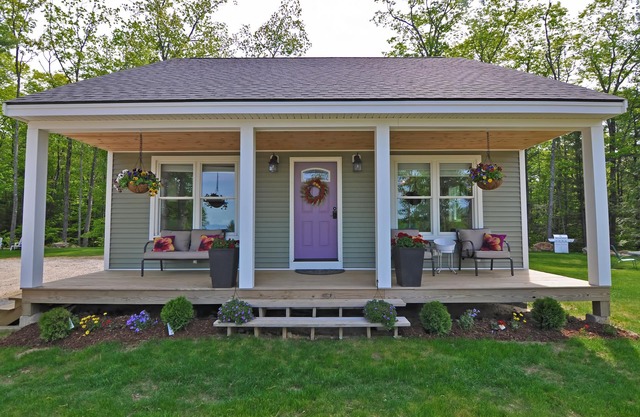 Close to downtown Meredith & lake Winnipesaukee on 13 secluded acres, Mt. views