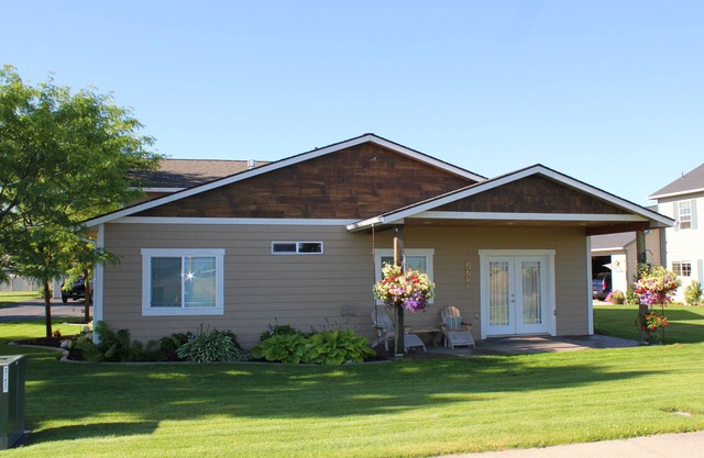 Close To Everything! Well Equipped, Centrally Located House Near Coeur D'alene.