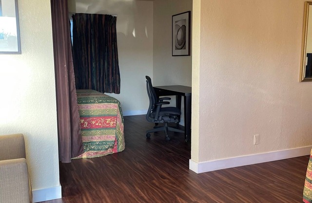 Cloud 9 Motel
