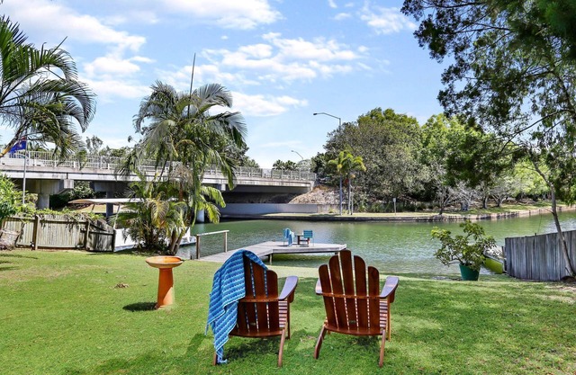 Clouds End - Walking Distance to Noosa River, Shops & Restaurants