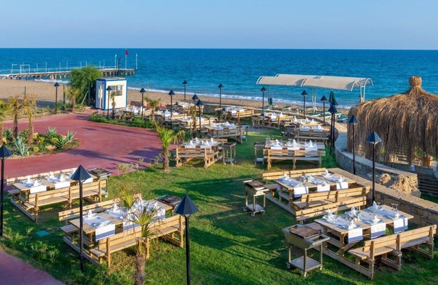 Club Mega Saray Holiday Village