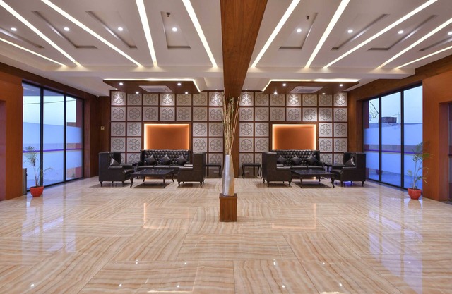 Clubhouse Hotel Morbi