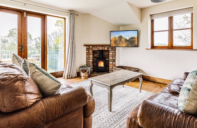 Coach house apartment with balcony