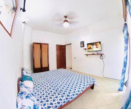 Coastal Comfort - 2 Bed Retreat Apartment , Steps from Candolim & Calangute Beaches with Amenities Galore - 3