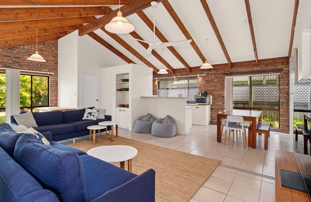 Coastal Paws Pet friendly, family beach house in Pottsville