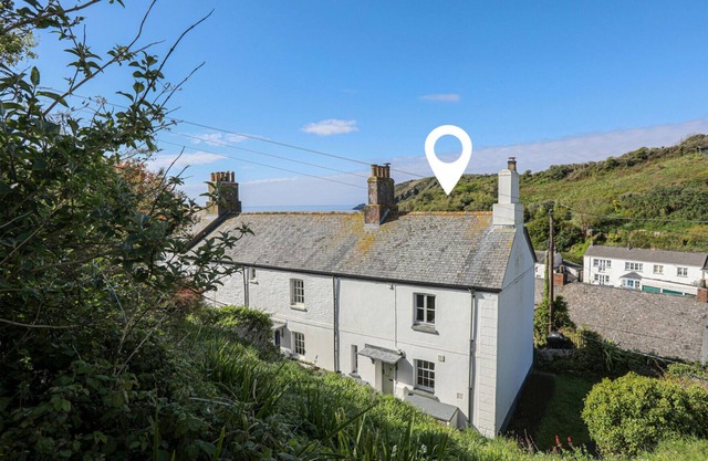 Coastguard Cottage - Two Bedroom Cottage, Sleeps 5