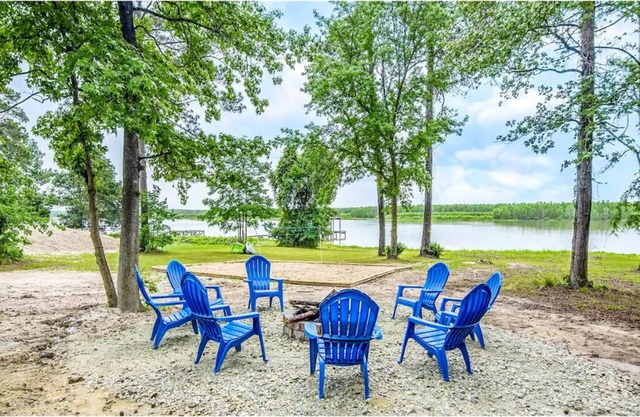 Coco Villa-Hot tub,kayak,paddle,VOLLEYBALL&GAMES!