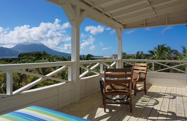Coconut Farm Cottage - Cockleshell Beach St.Kitts