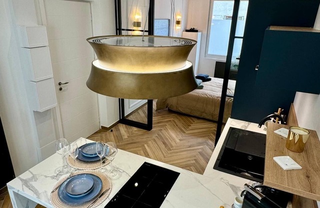 Cocoon 5 minutes from town center and station