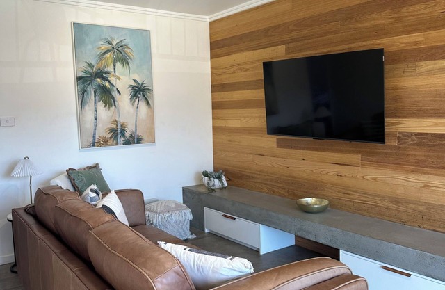 Coffs Jetty 2 Bedroom, 2 Bathroom Seabreeze, walk to Jetty strip and beach